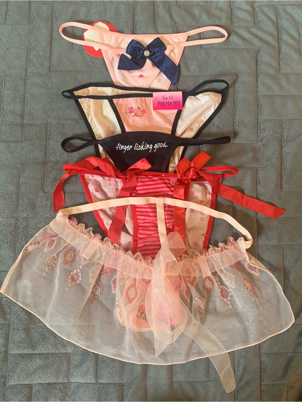 Set of 5 brand new cute thongs size s